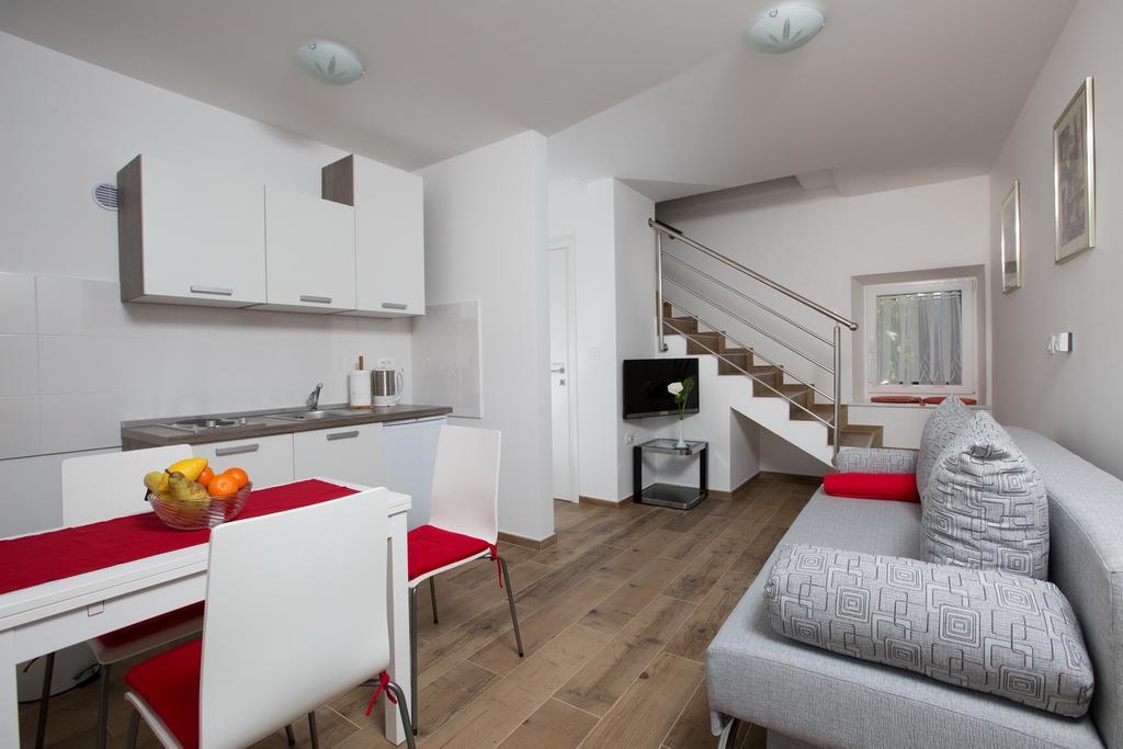 Apartmani Ve-Ro Опатія Екстер'єр фото